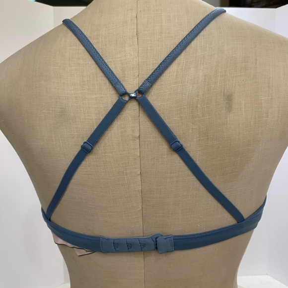 VS 👙 LACEY BLUE BRA ✨ SIZE S ✨ SEMI NEW - Picture 7 of 8